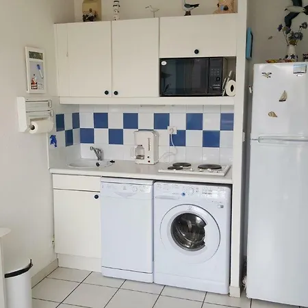 2 Rue Raffanel אגדה